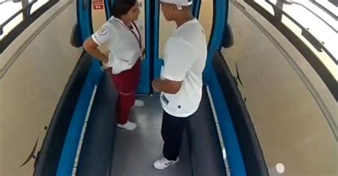 video en la aerovia de guayaquil|Aparece la pareja de video sexual en teleférico de。